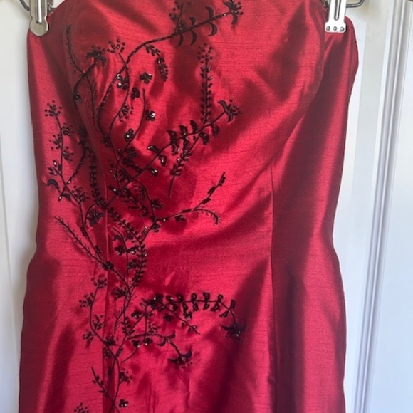 Red formal long mermaid Style gown - Picture 1 of 5